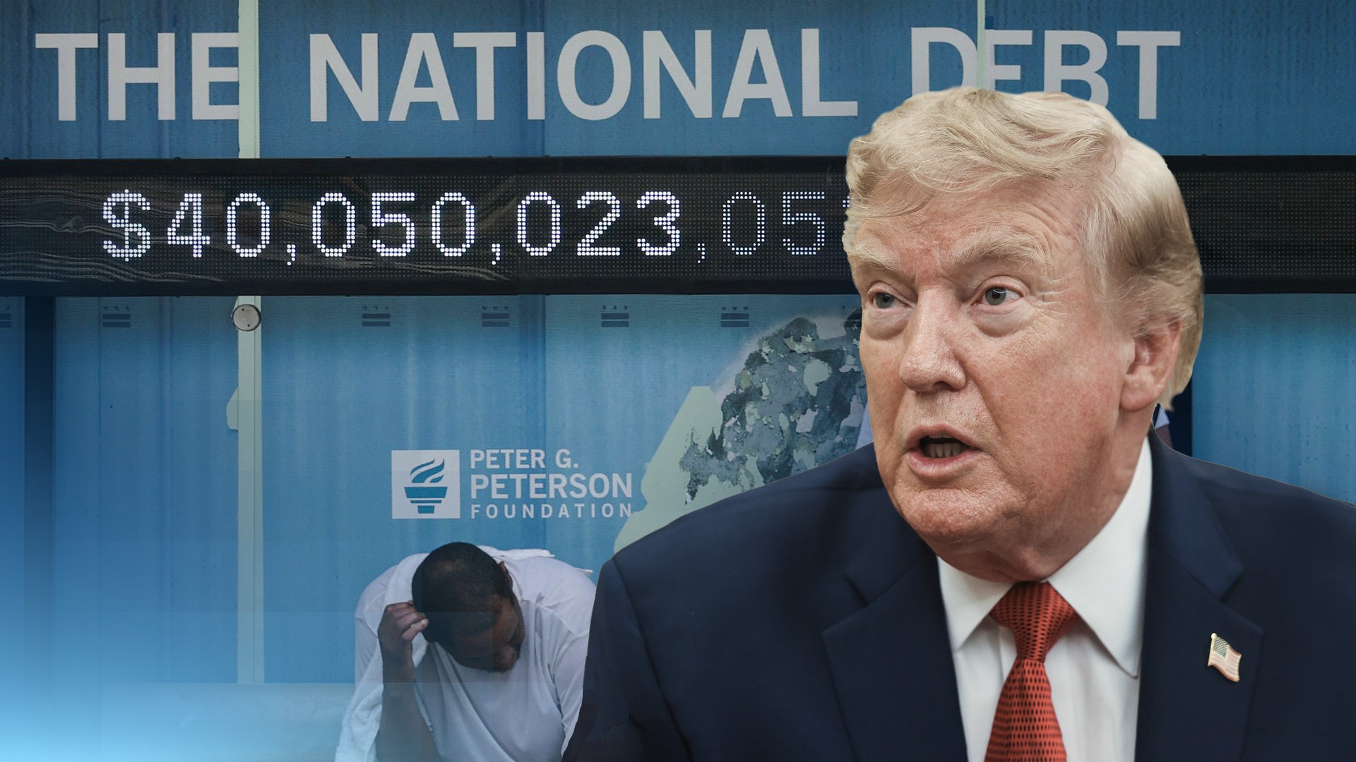 Donald Trump ausgeschnitten vor einem Bild einer Anzeige für die Staatsverschuldung der USA.