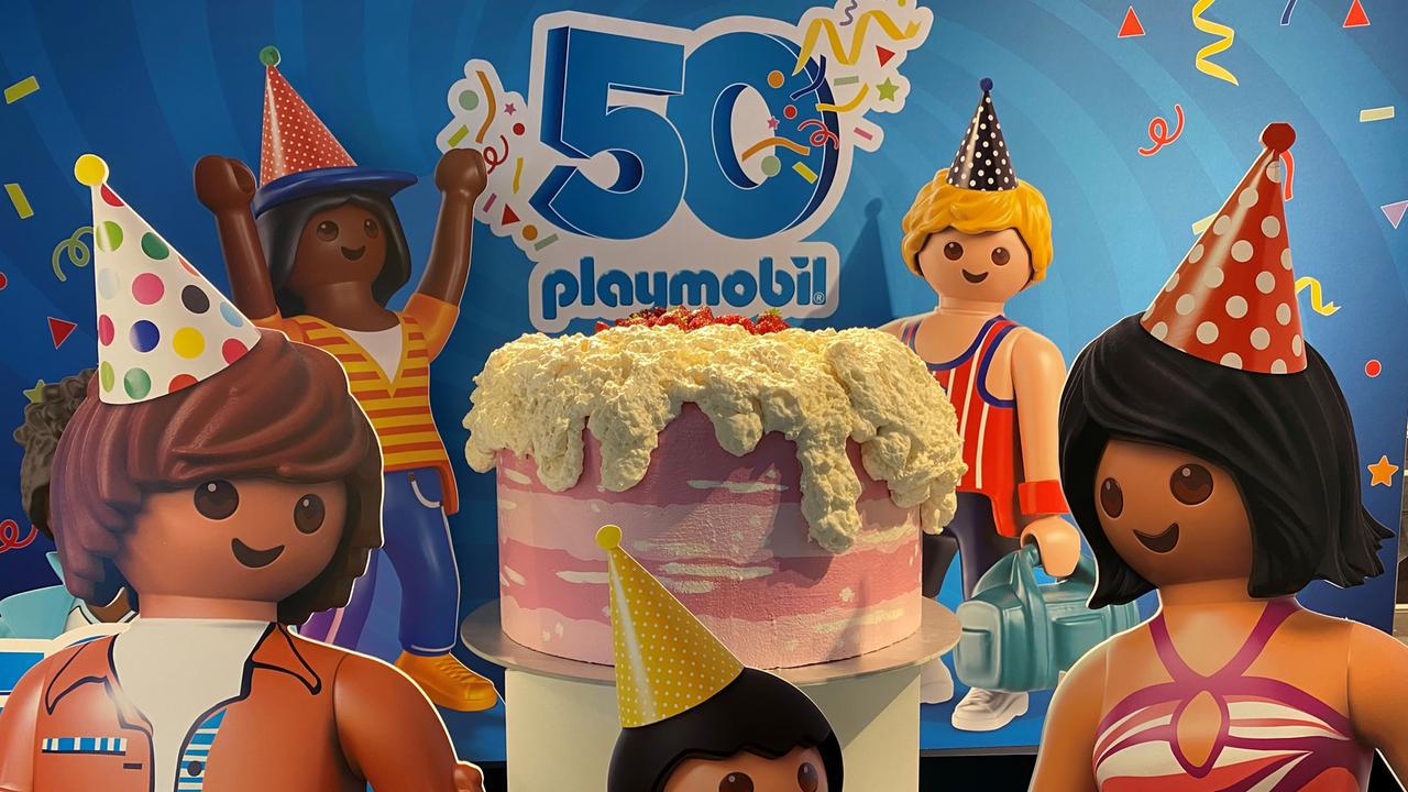 50 Jahre Playmobil: Die größte Playmobilsammlung der Welt - ZDFheute