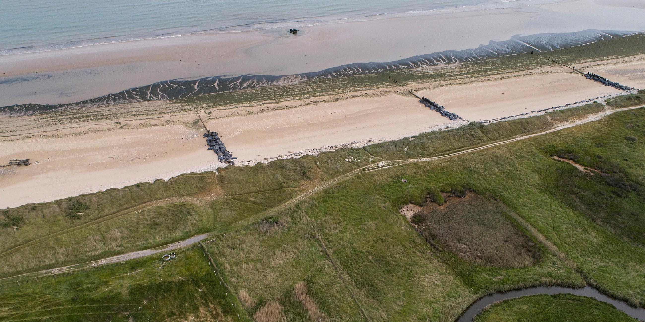 Der Gold Beach in der Nähe von Asnelles und Strand der Landung der Allierte  in der Normandie, aufgenommen am 29.05.2019