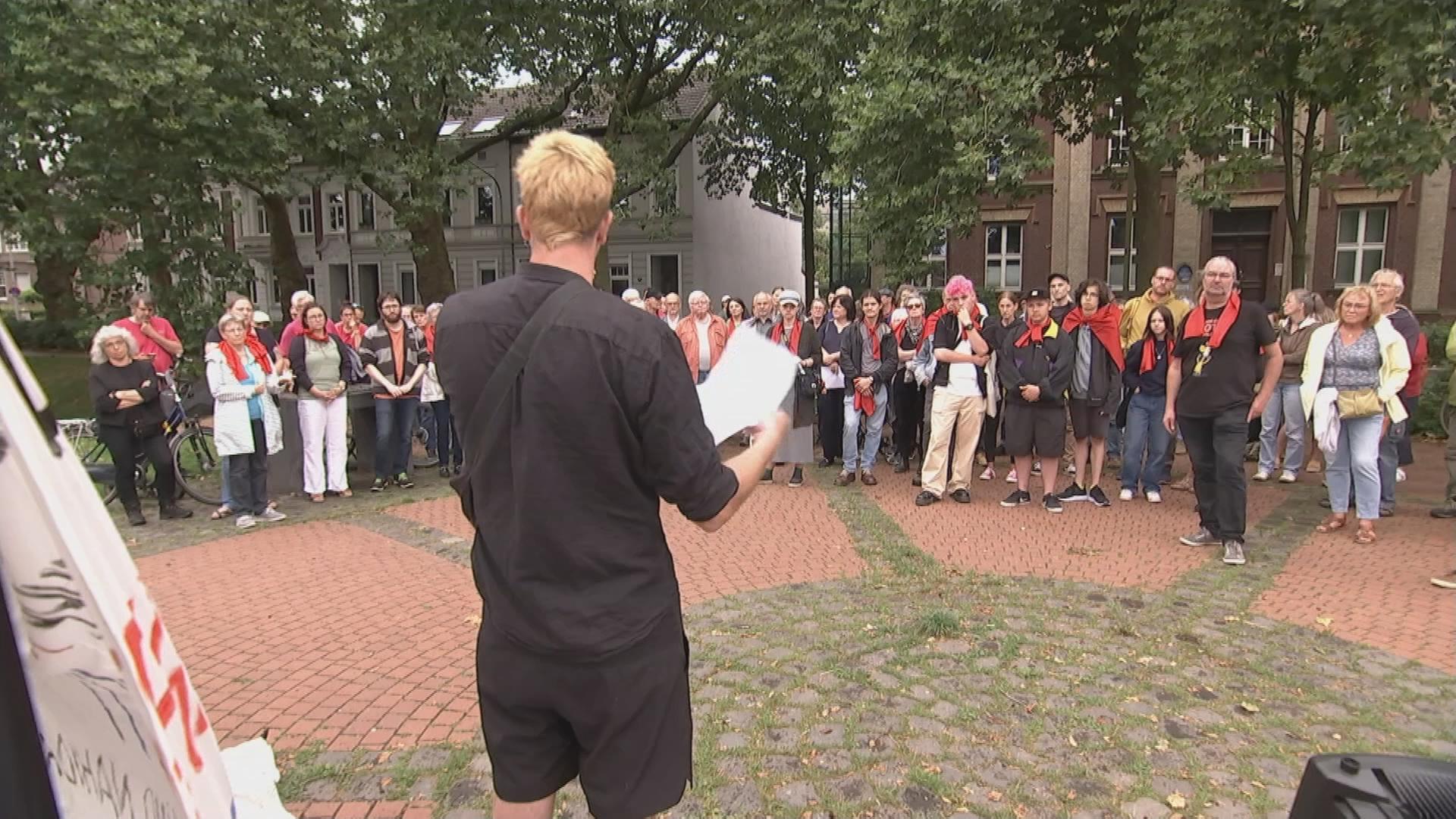 Viele Menschen in Freiburg unterstützen die Forderung