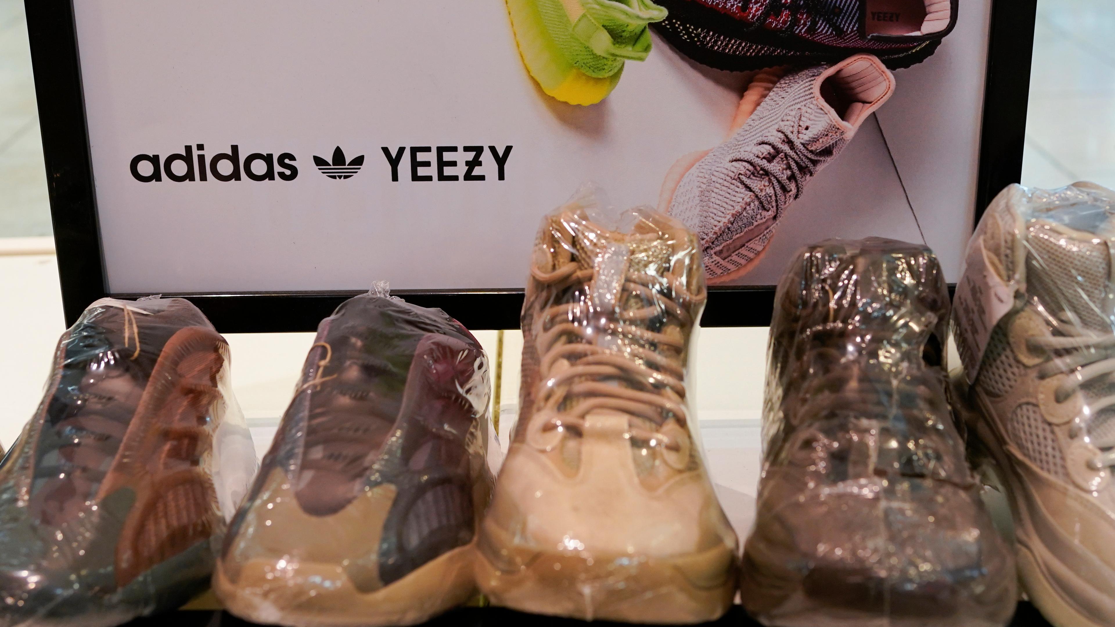 Archiv:  Yeezy-Schuhe von Adidas