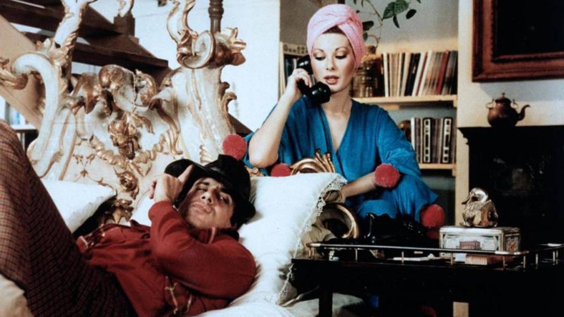 Italienischer Sänger und Schauspieler Adriano Celentano in der Filmszene aus "Gib dem Affen Zucker", aufgenommen am 18.12.1981