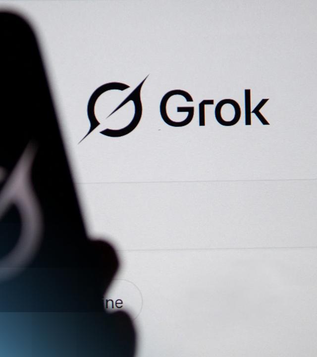 Die KI-Anwendung Grok auf dem Smartphone abgebildet