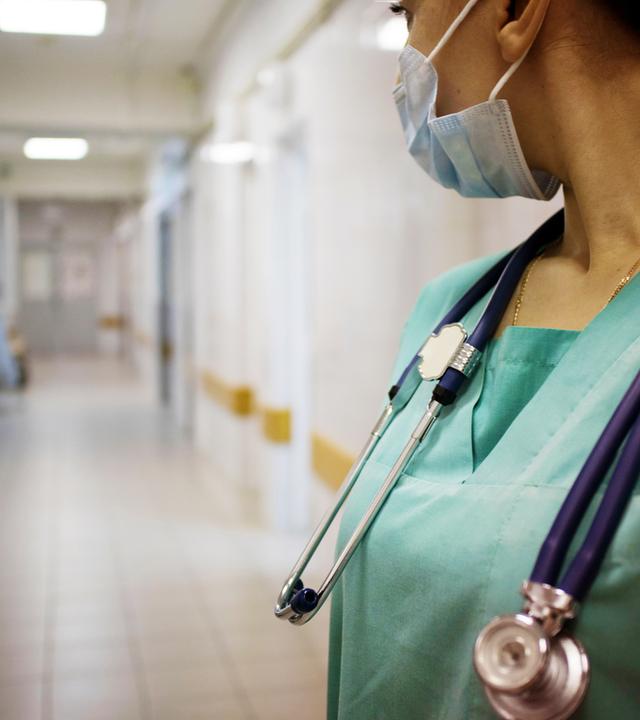 Wenn Ärztinnen zu Opfern werden: Machtmissbrauch in Schweizer Spitälern