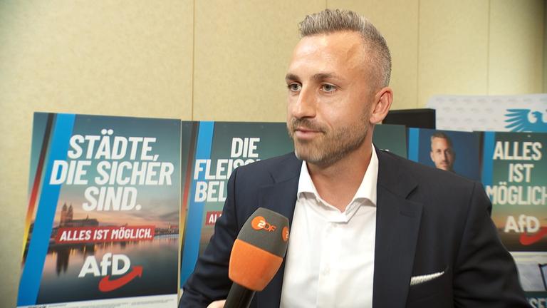 ZDFfrontal konfrontiert Ulrich Siegmund, Spitzenkandidat der AfD in Sachsen-Anhalt