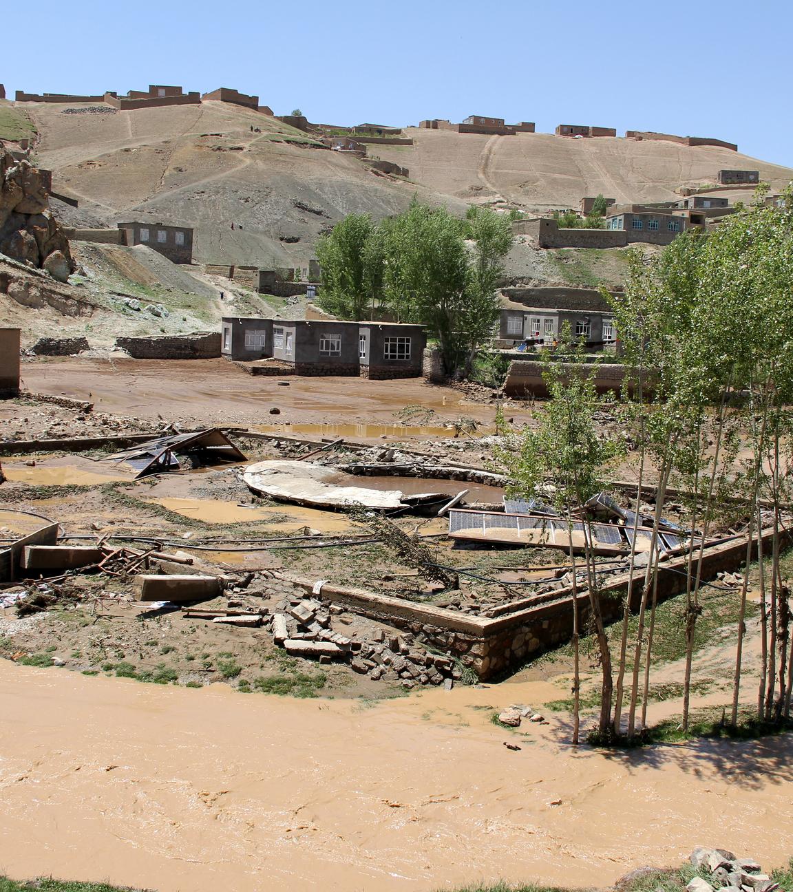 Ein Blick auf die von Überschwemmungen betroffenen Gebiete nach Sturzfluten in der Provinz Ghor, Afghanistan