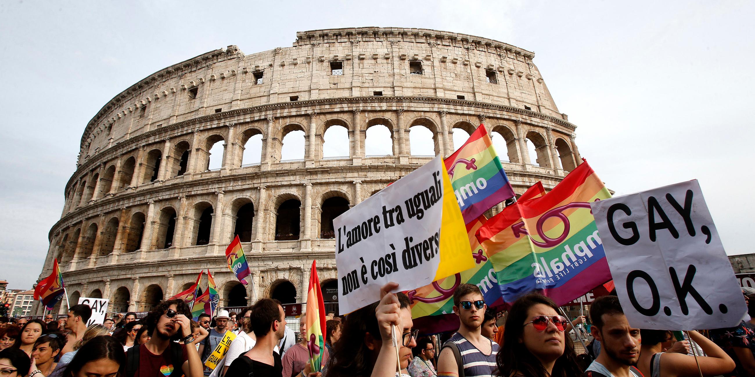 homosexuelle demonstration in rom