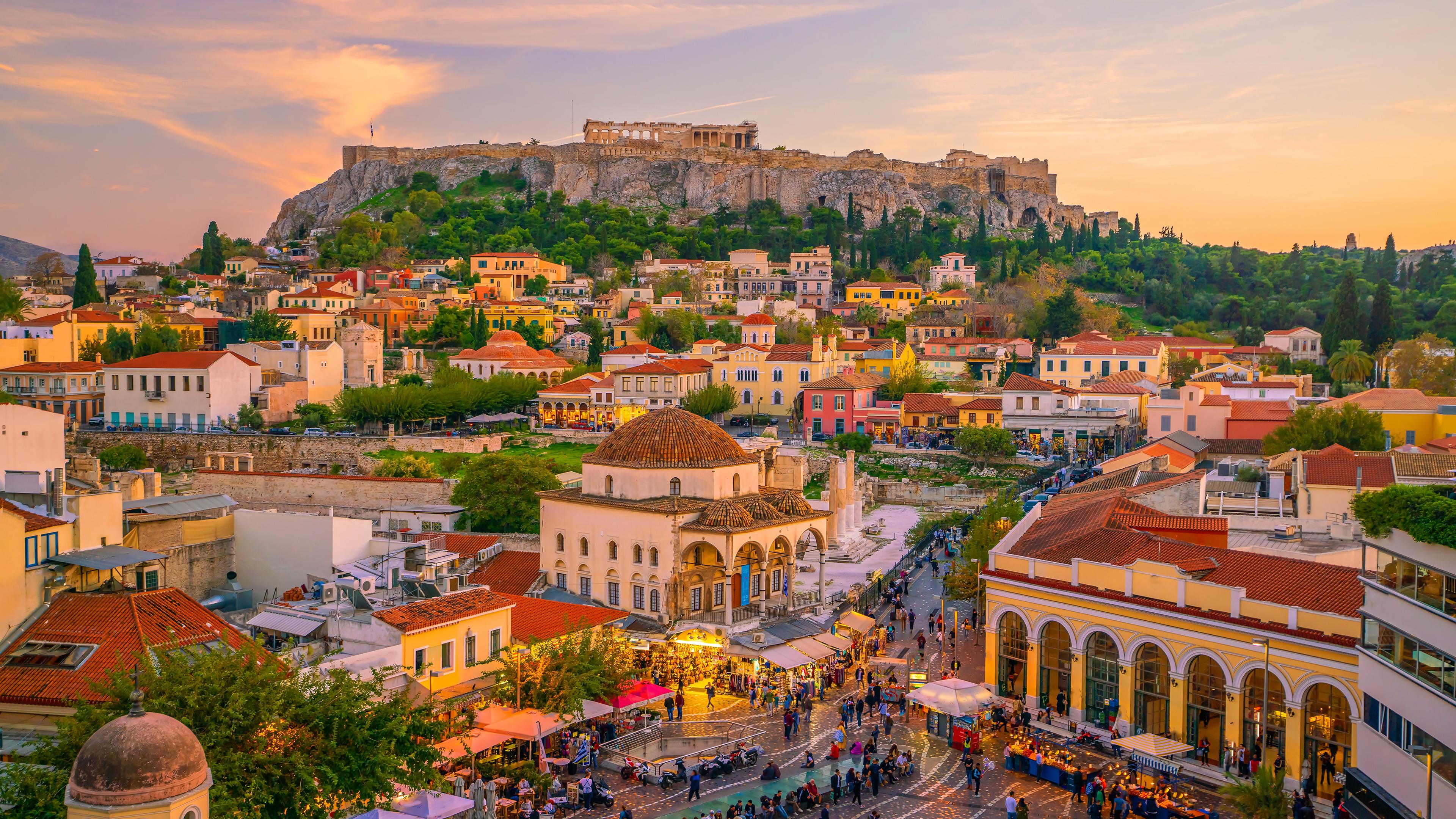 Altstadt von Athen bei Sonnenuntergang