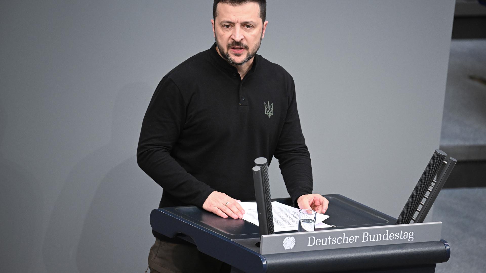 Ukraine-Konferenz - Bundestag