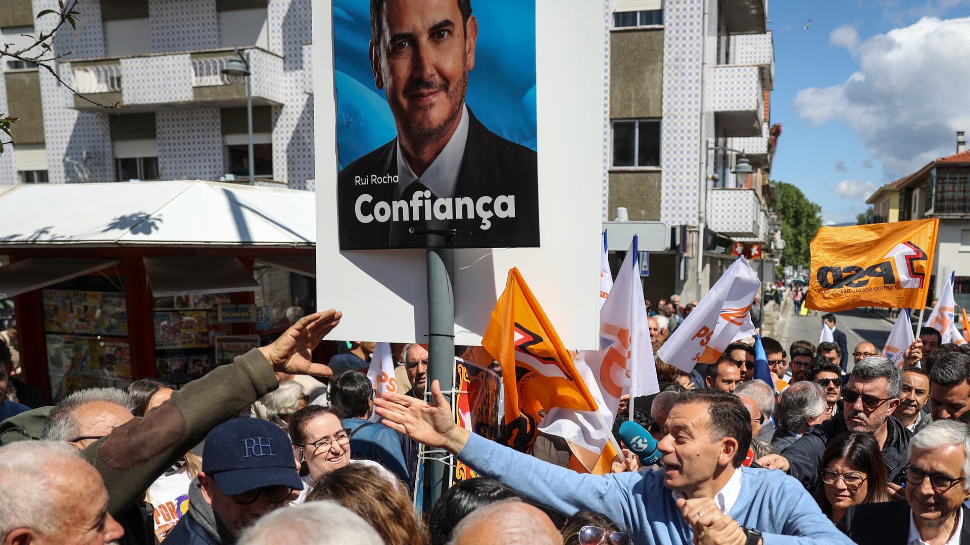 Campaigning for Portugal's legislative elections