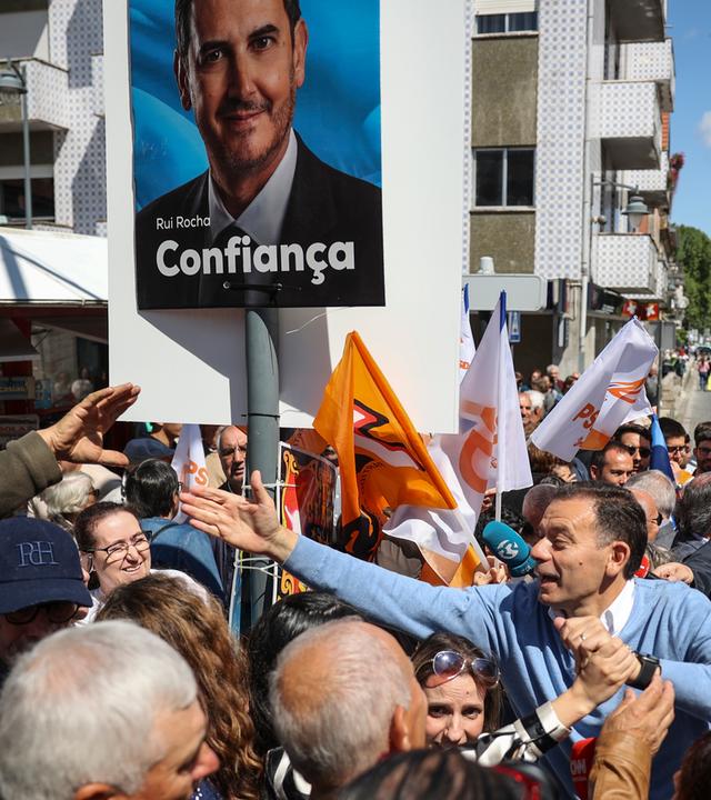 Campaigning for Portugal's legislative elections