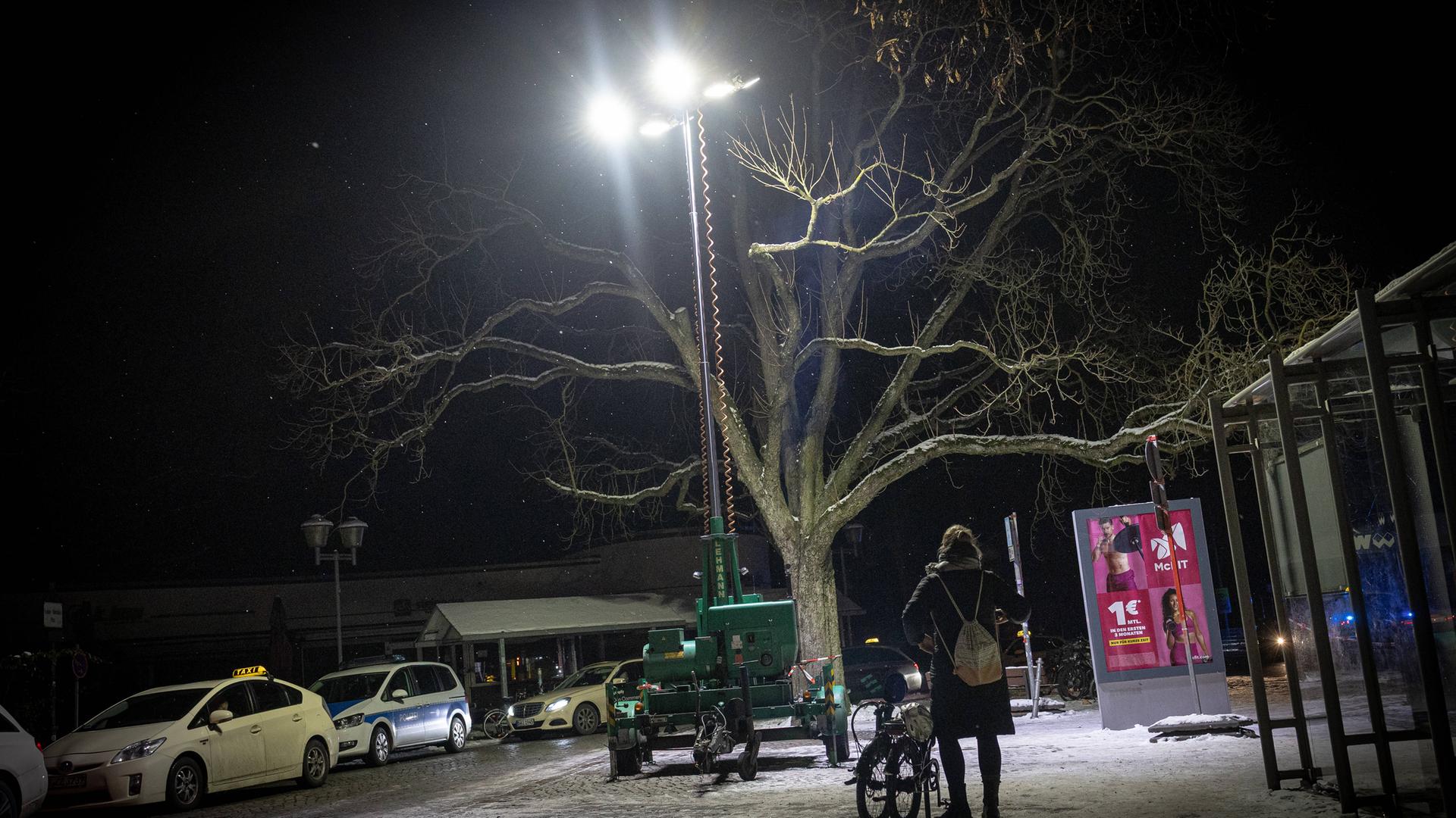 Nach massiven Stromausfall im Südwesten von Berlin ist immer noch alles dunkel