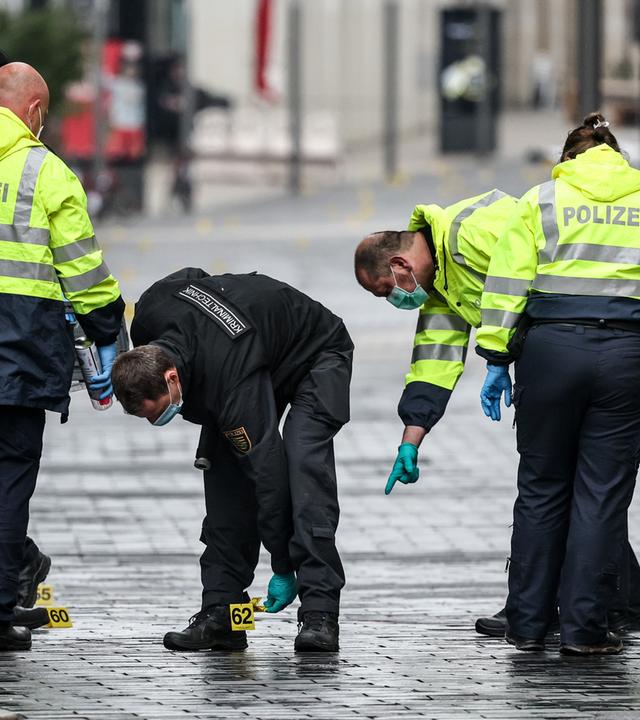 Car rams crowd in Leipzig city centre - Aftermath