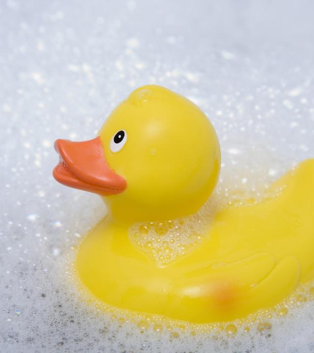 Quietscheentchen im Badeschaum