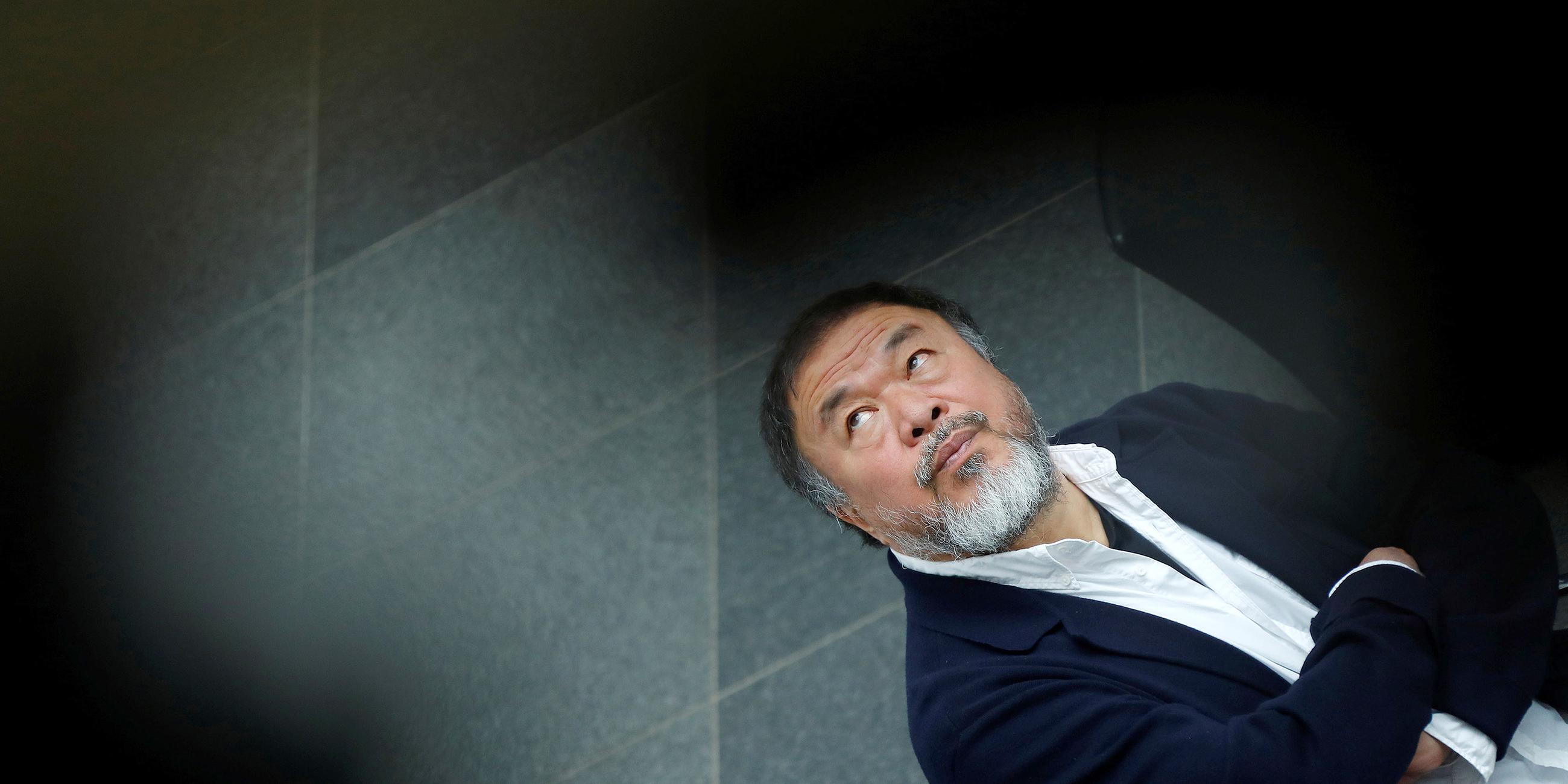 Ai Wei Wei vor seiner Ausstellung "Everything is art. Everything is politics" in Düsseldorf