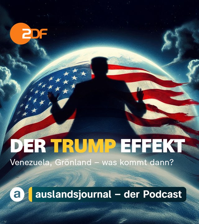 Schatten von Donald Trump mit USA-Flagge über Weltkugel, dahinter schwarze Wolken, Schriftzug: "Der Trump Effekt" - Venezuela, Grönland - was kommt dann? 