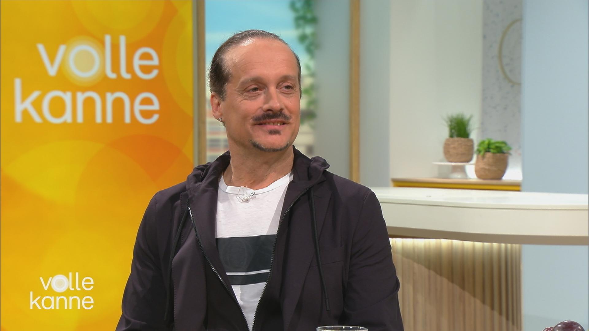 Alex Christensen zu Gast bei Volle Kanne am Frühstsückstisch.