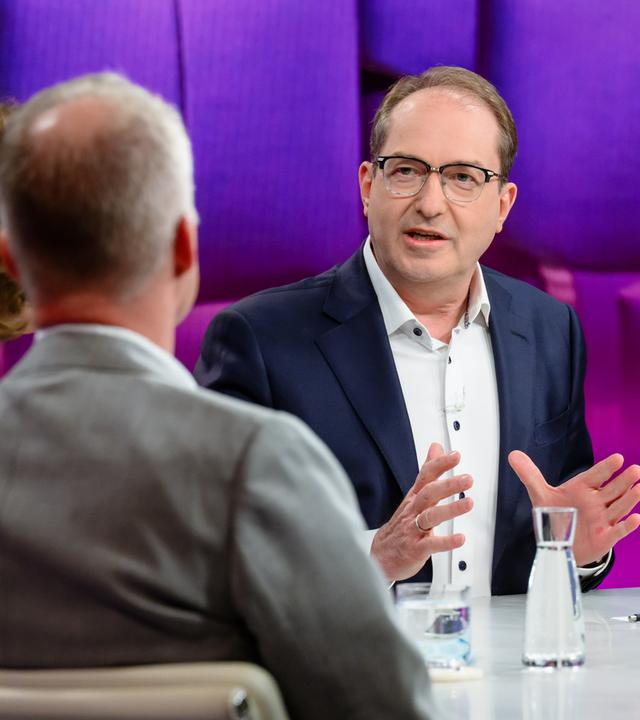 Von links: Maybrit Illner, Matthias Miersch, Alexander Dobrindt