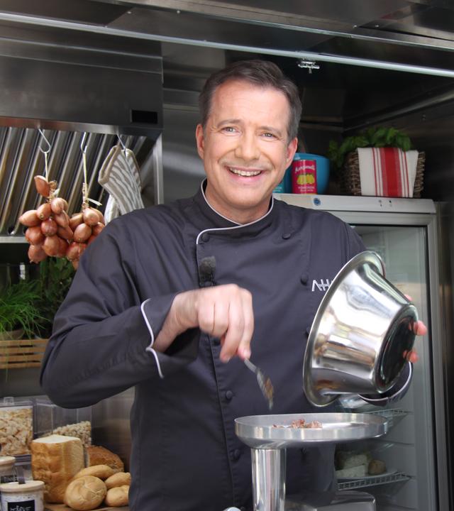 Alexander Herrmann im Foodtruck