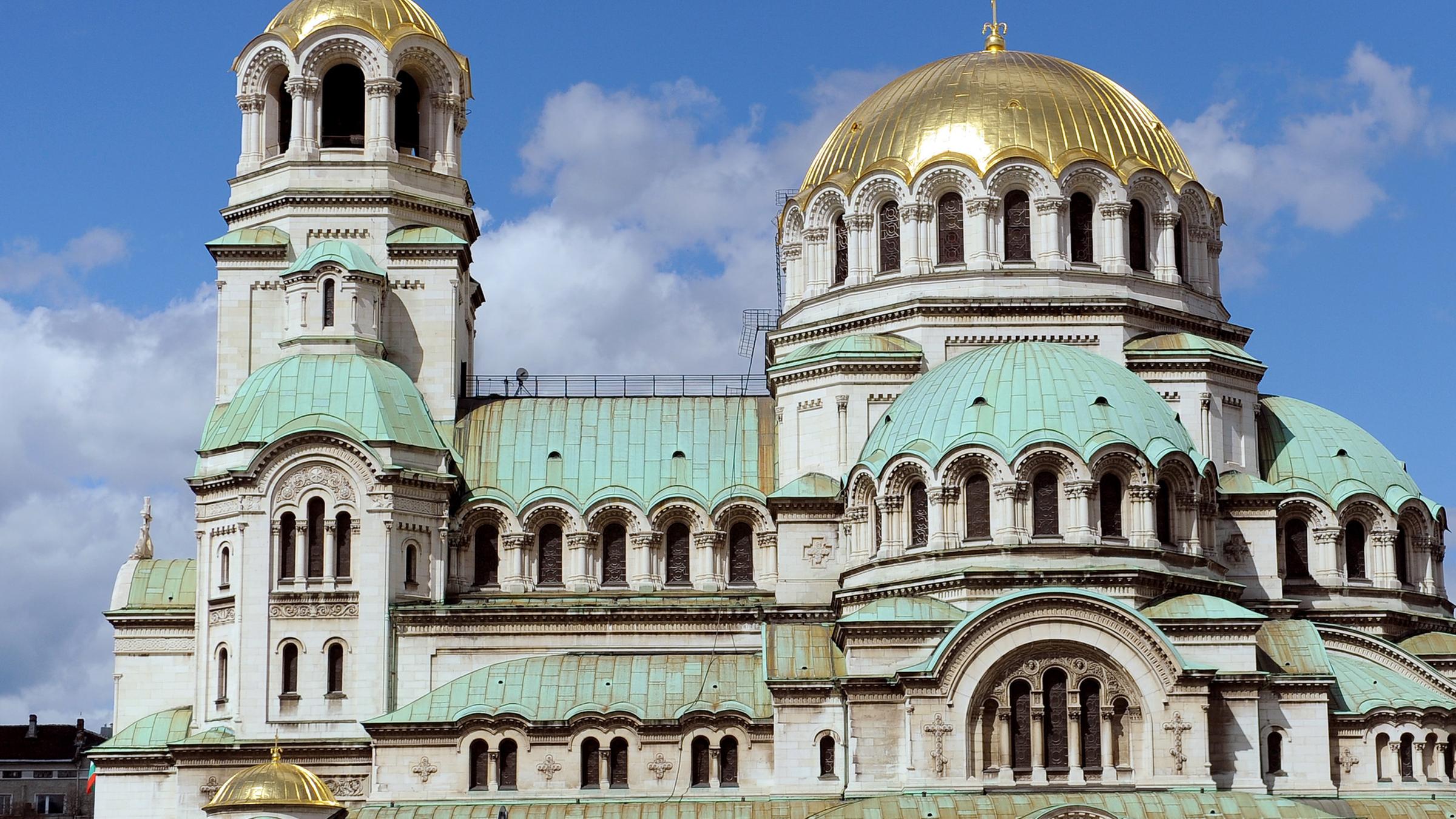 Die Alexander Newski-Kathedrale ist eine alte Kirche in Bulgarien.