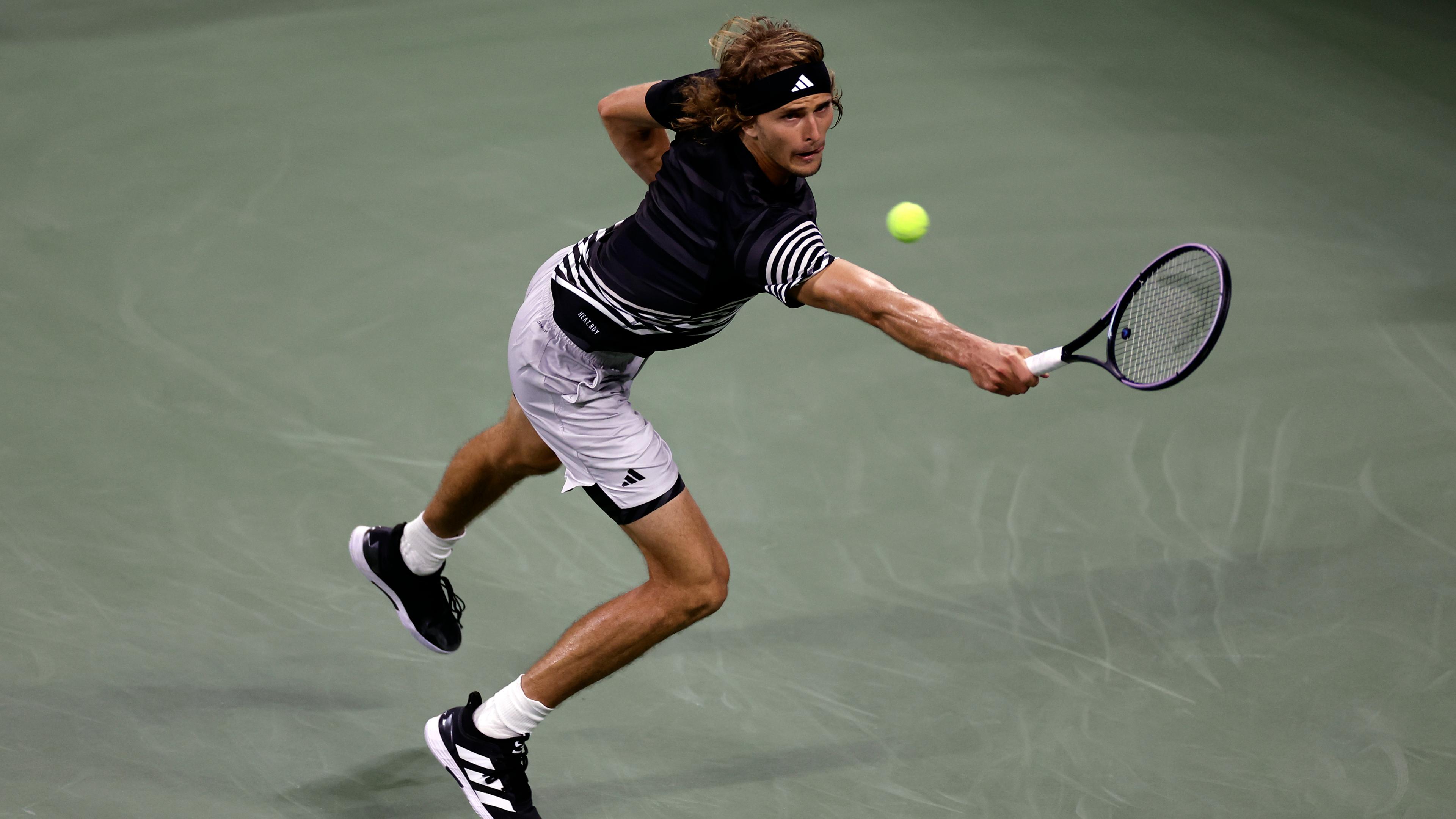 Aus im Viertelfinale: Zverev verliert gegen Alcaraz - ZDFheute