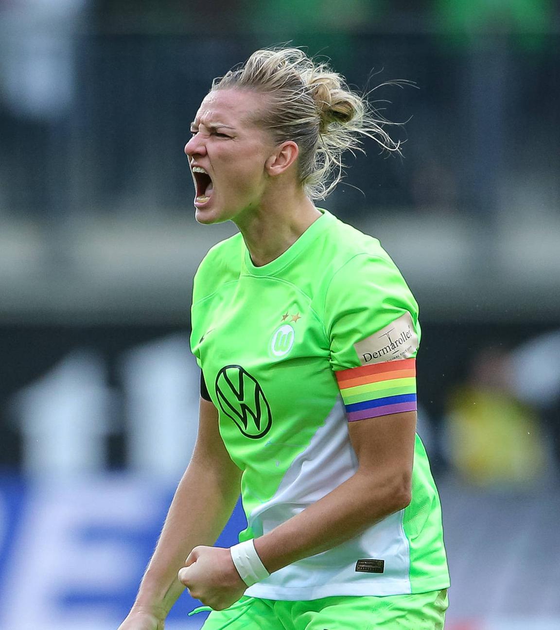 Torschützin Alexandra Popp (VfL Wolfsburg) jubelt.