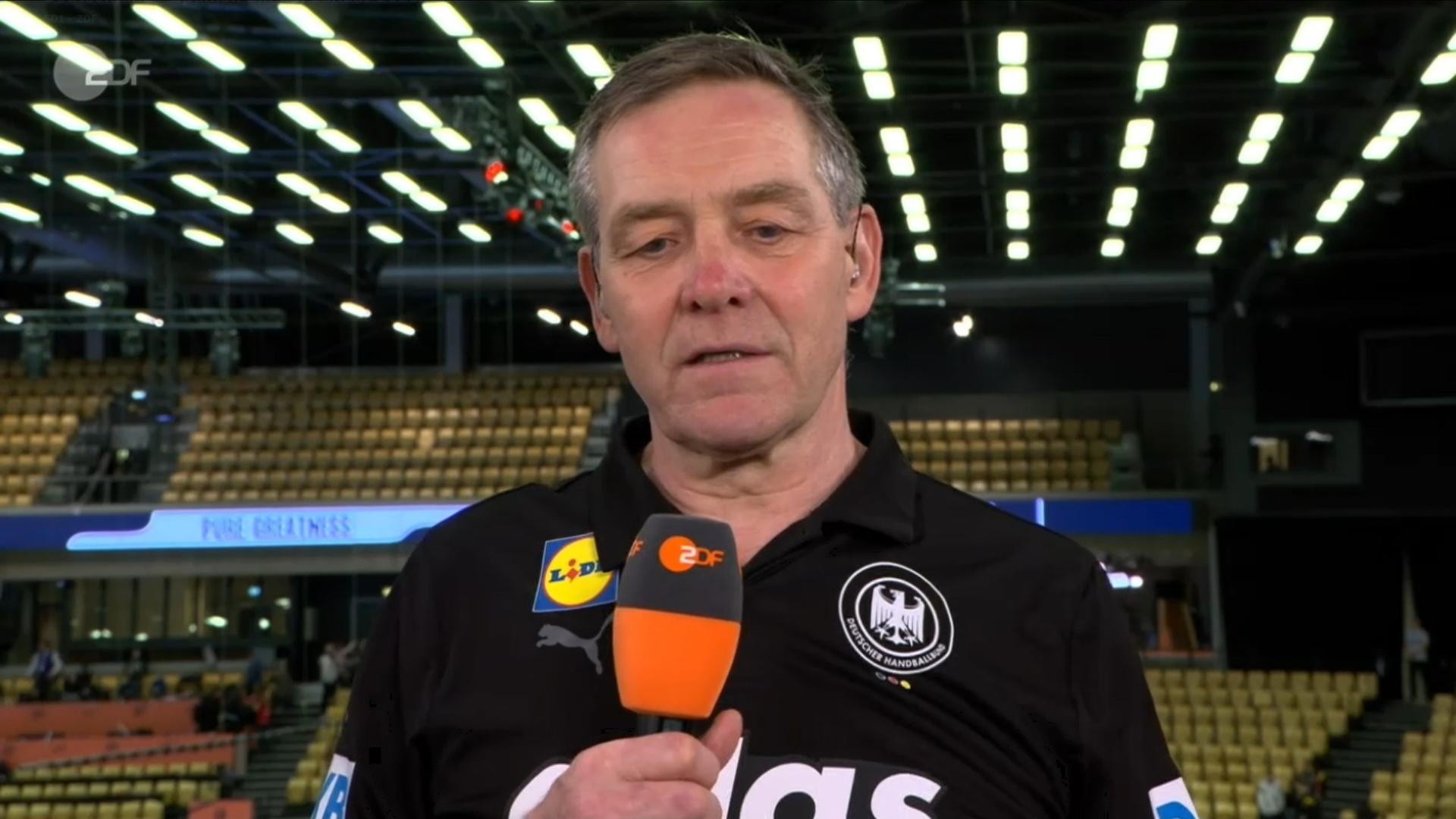 DHB-Trainer Alfred Gislason ist jetzt beim Interview. 