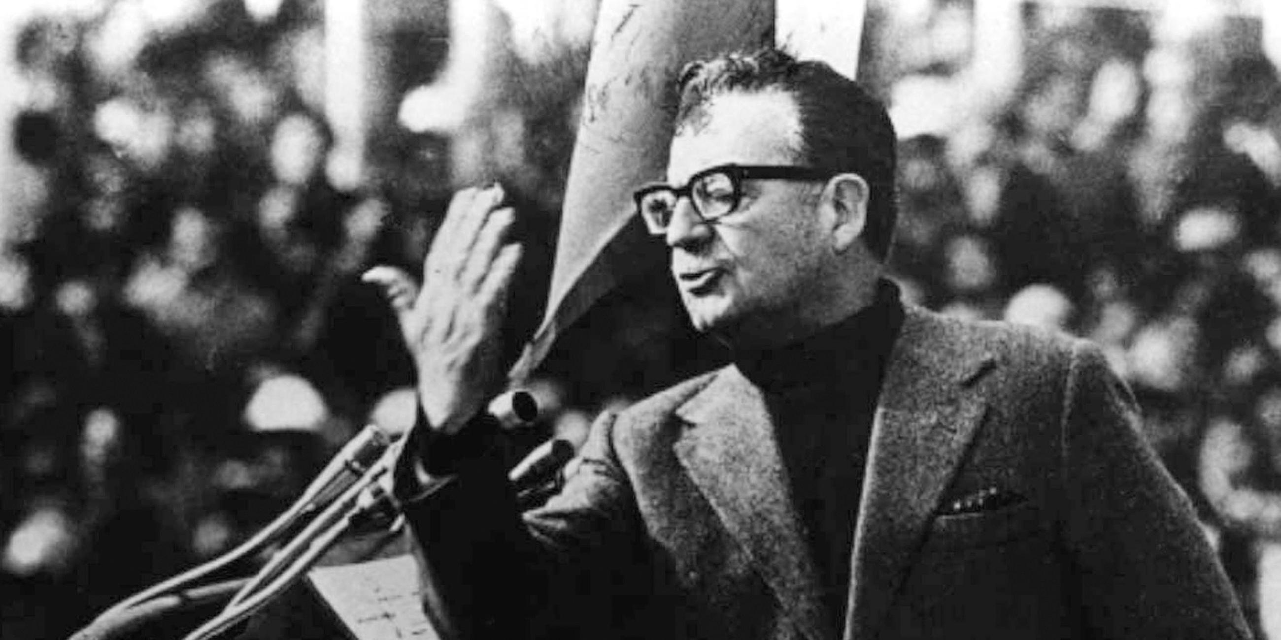 Salvador Allende bei einer Rede, 1973