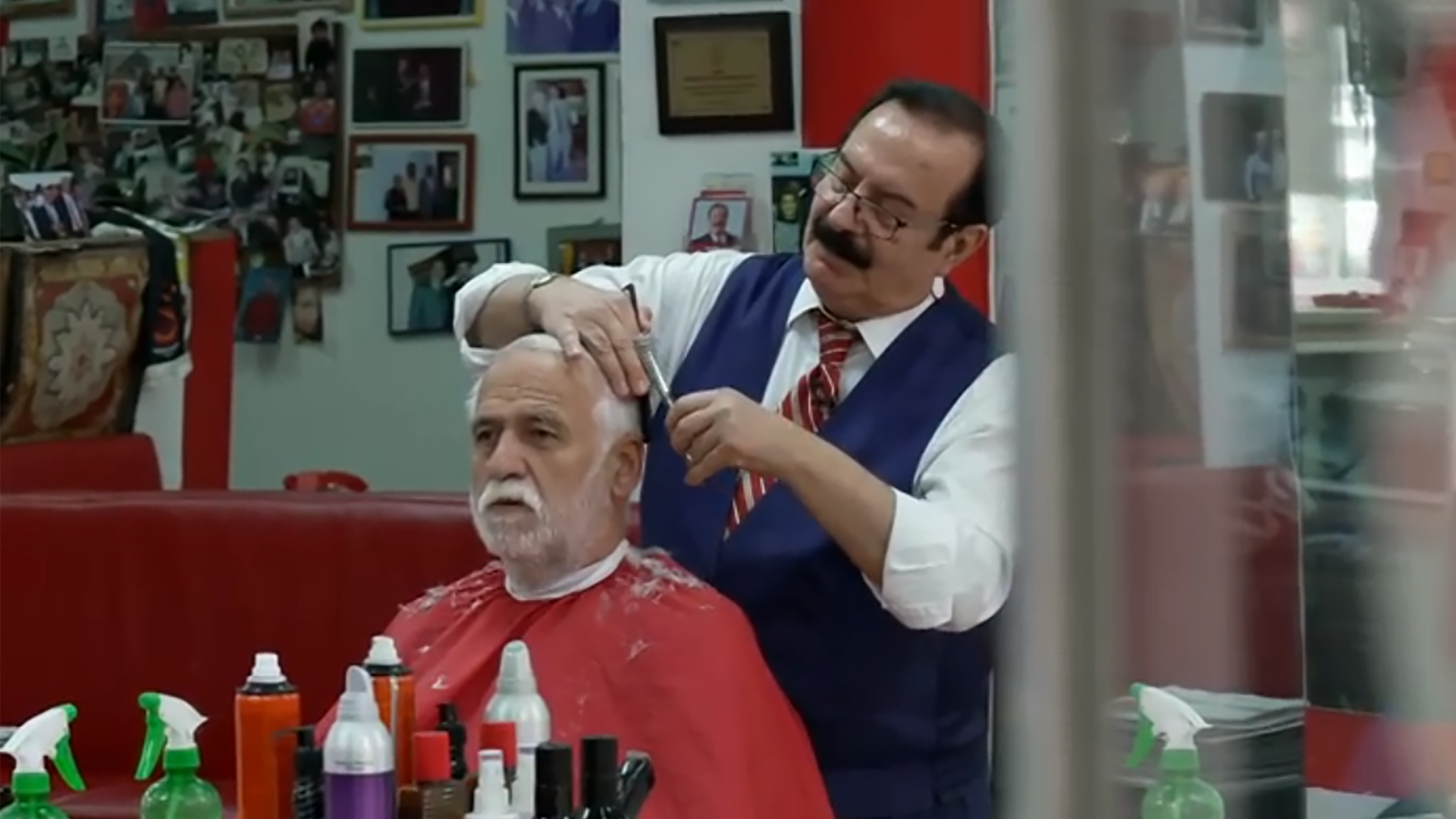 Altonaer Kultfrisör Behcet Algan