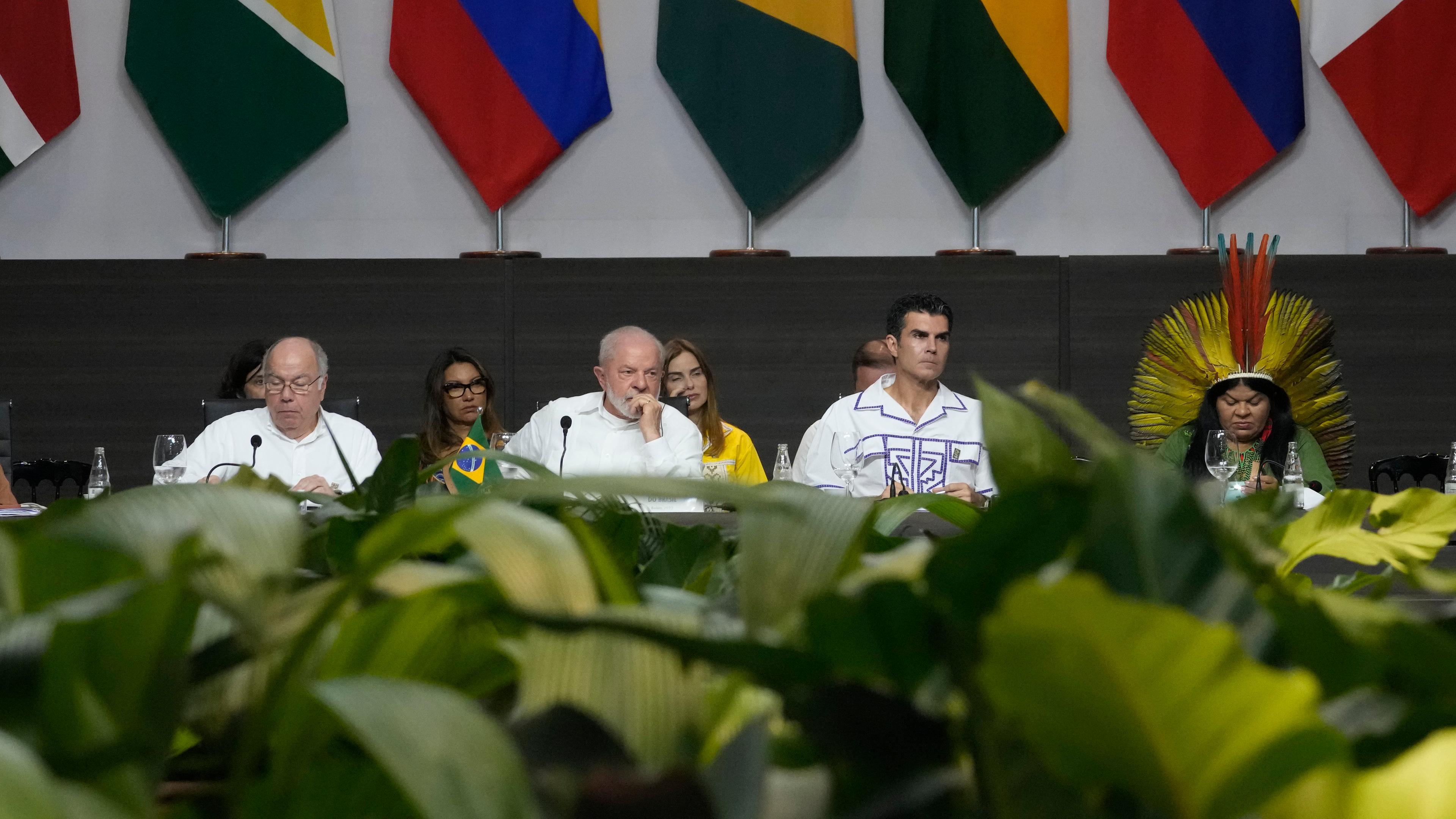 Staats- und Regierungschefs beim Gipfel in Brasilien