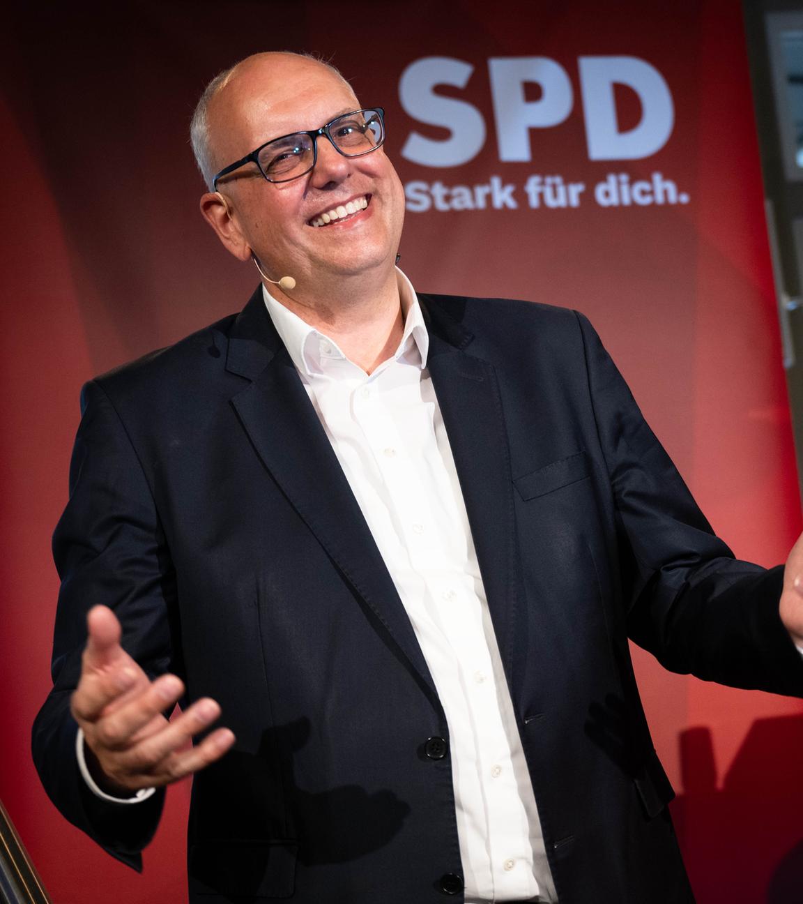 Bremen: Andreas Bovenschulte, Spitzenkandidat der SPD in Bremen, und seine Partnerin Kerstin Krüger