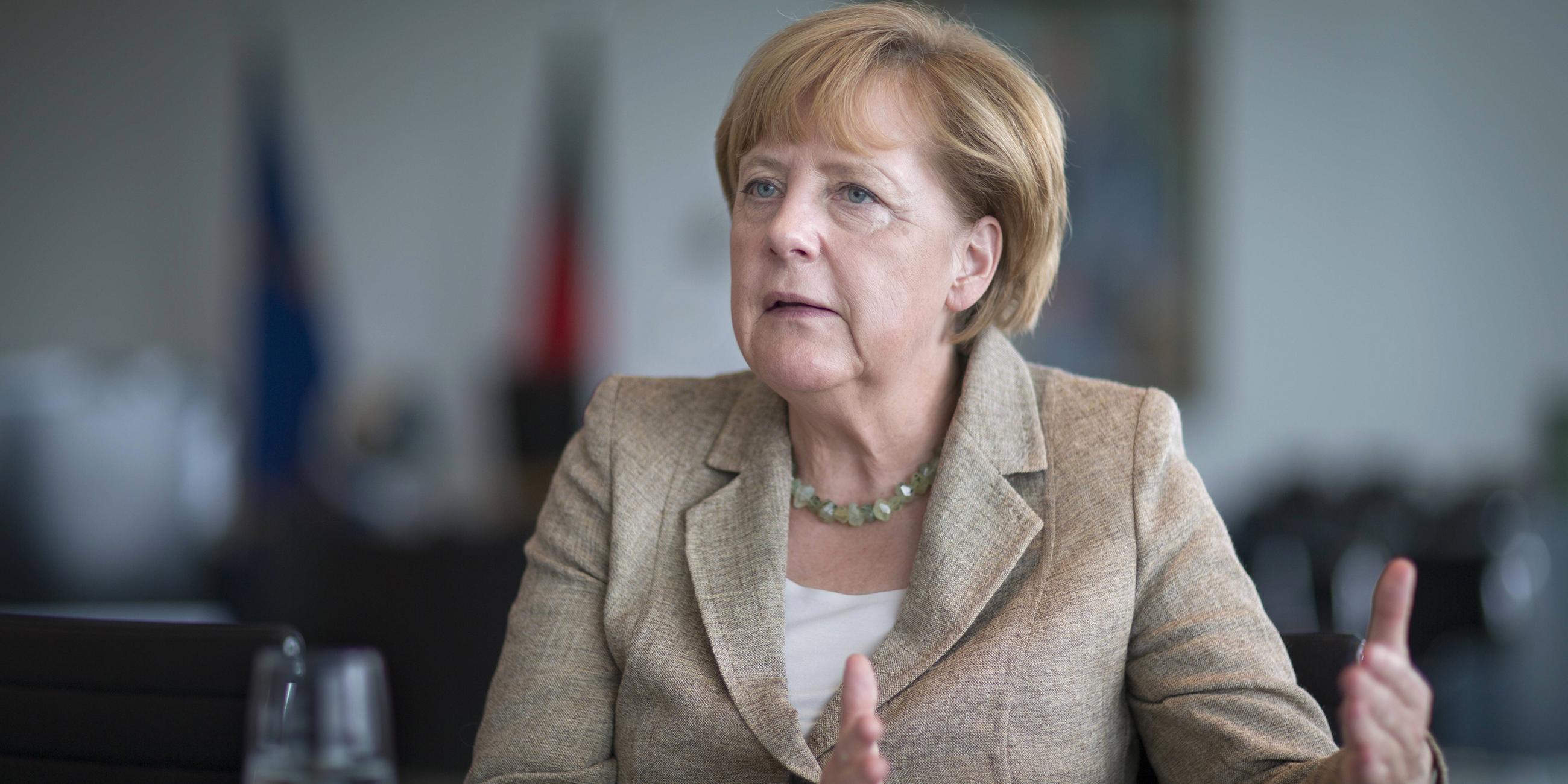 Angela Merkel in ihrem Büro im Bundeskanzleramt in Berlin (Archiv 2021)