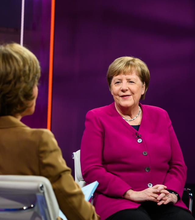 Angela Merkel bei Maybrit Illner