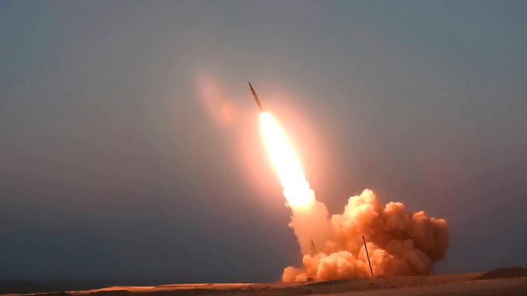 Iran: Ein Bild einer startenden Rakete.