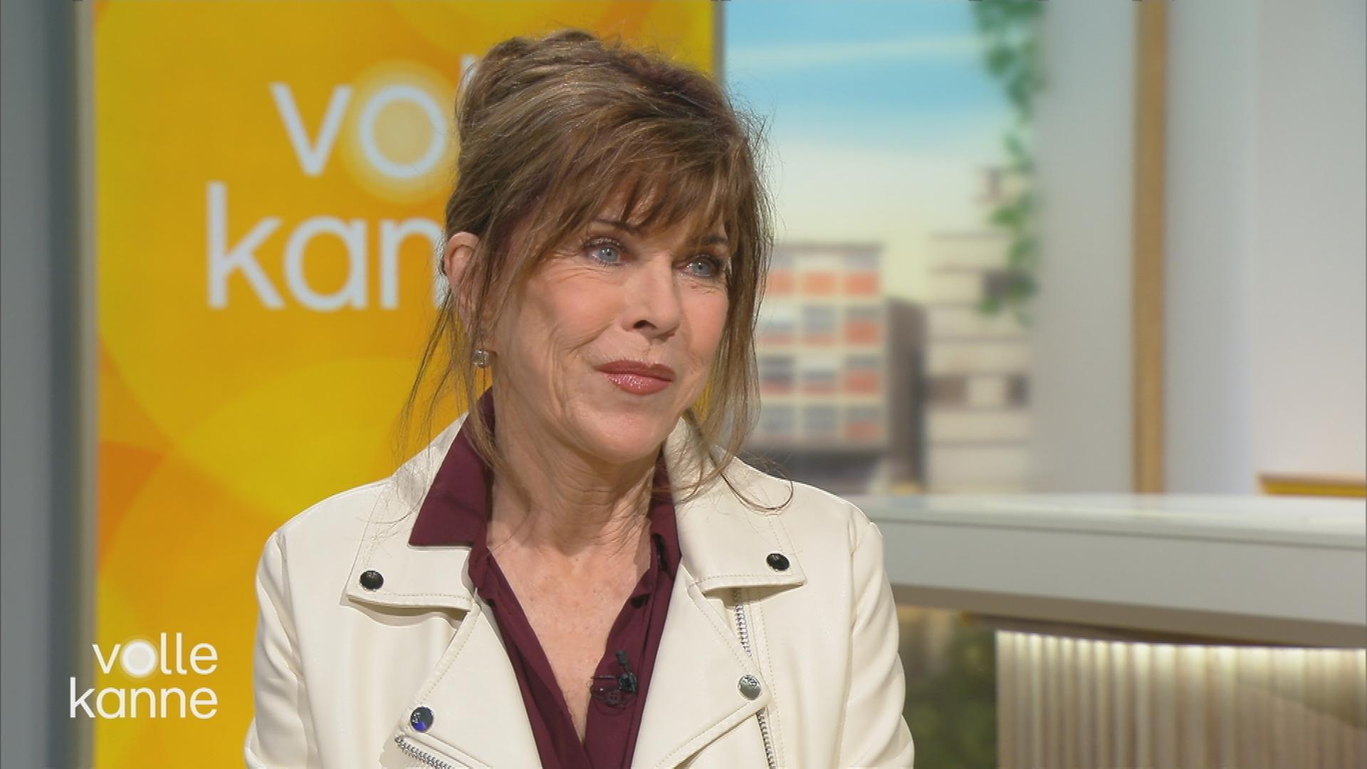 Anja Kruse am "Volle Kanne"-Frühstückstisch