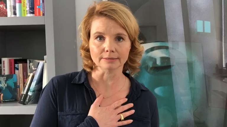 Annette Frier im Homeoffice