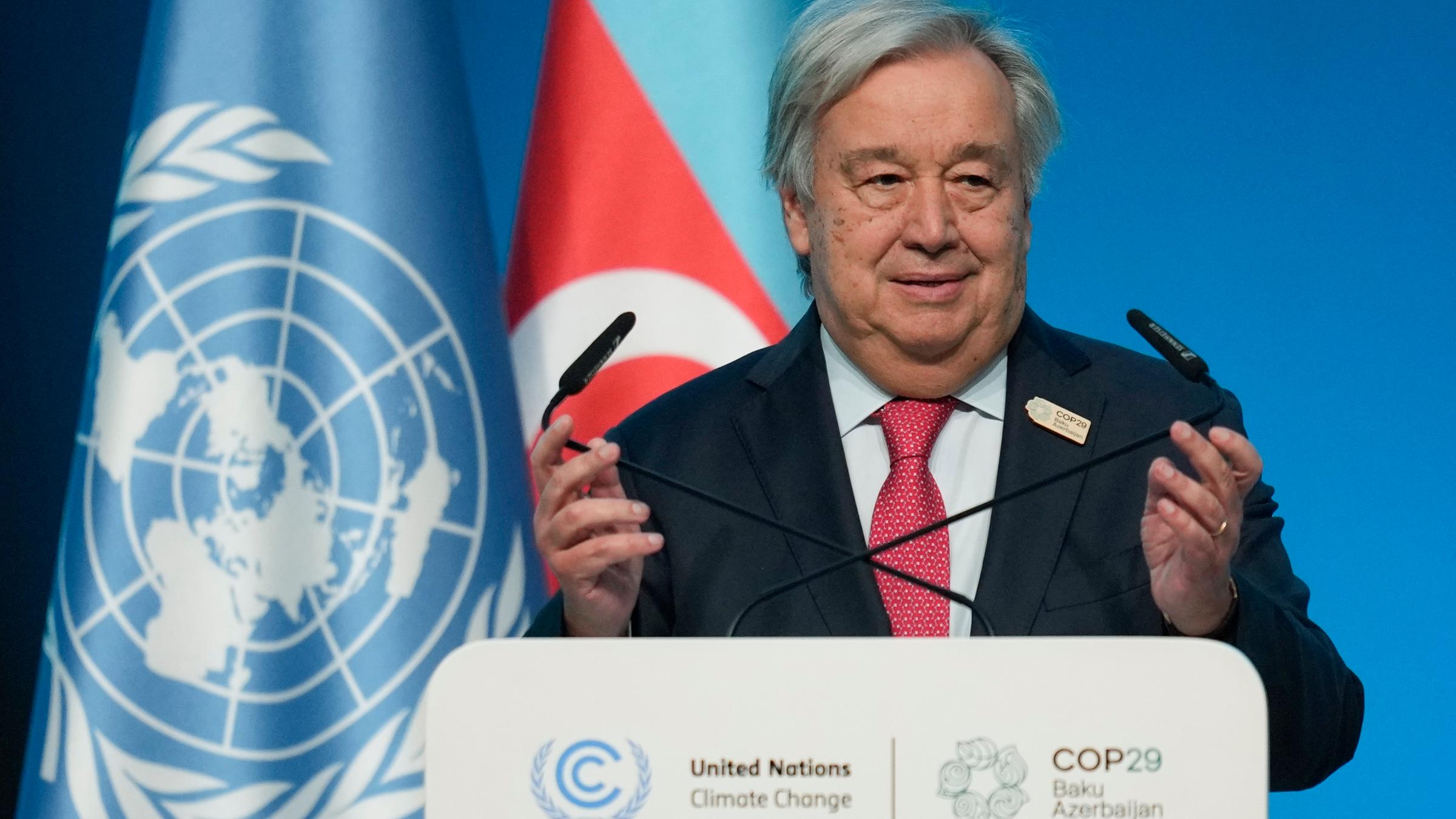 Antonio Guterres, Generalsekretär der Vereinten Nationen, spricht während einer Plenarsitzung auf dem UN-Klimagipfel COP29. 