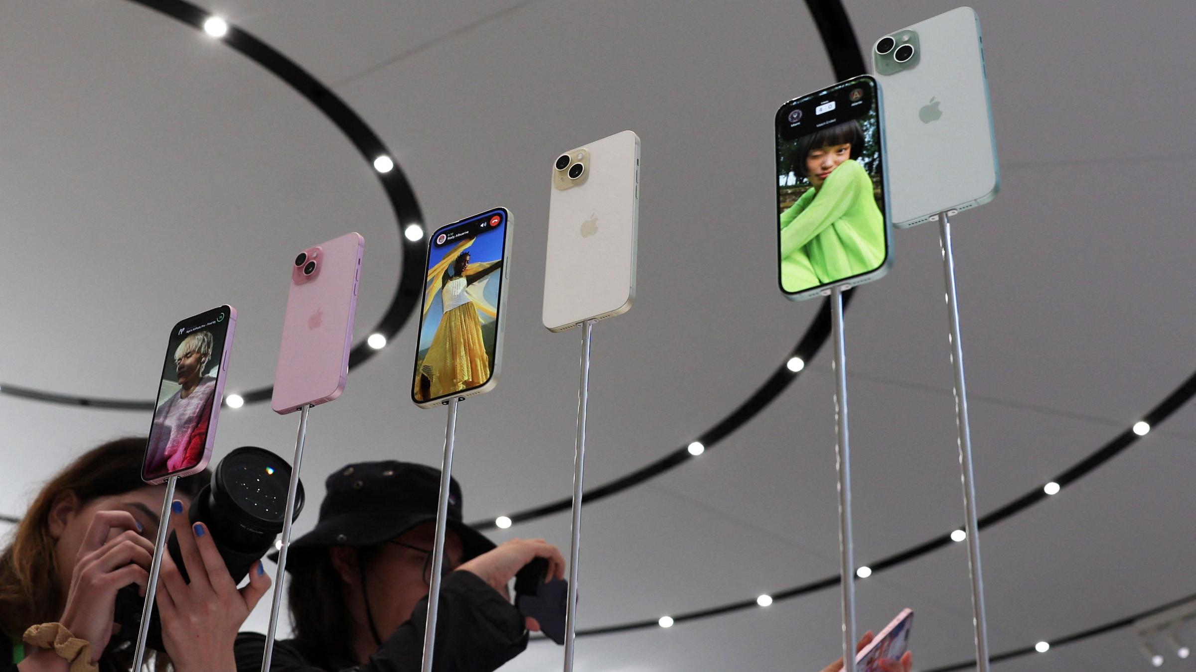 iPhone 15: Mehr Innovationen und ein neues Kabel - ZDFheute