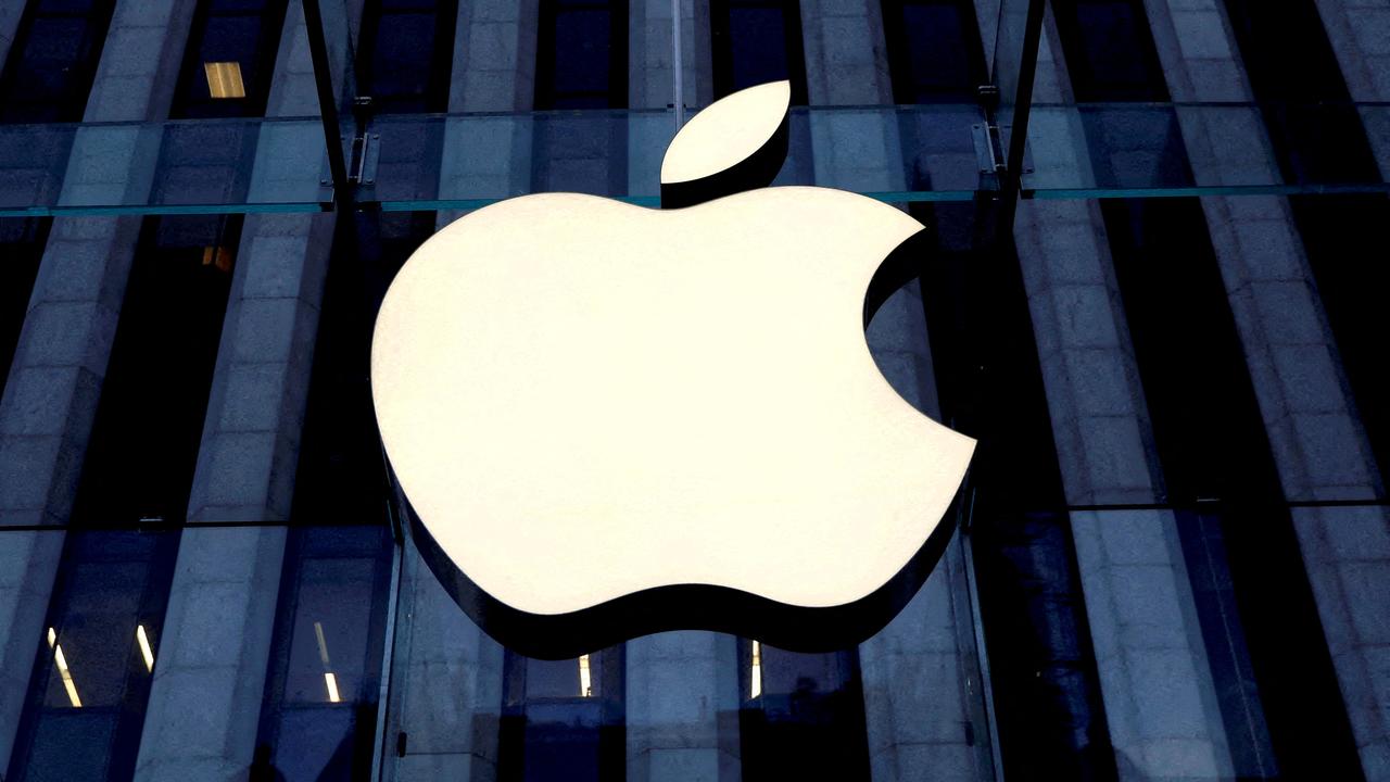 Apple ends electric car development