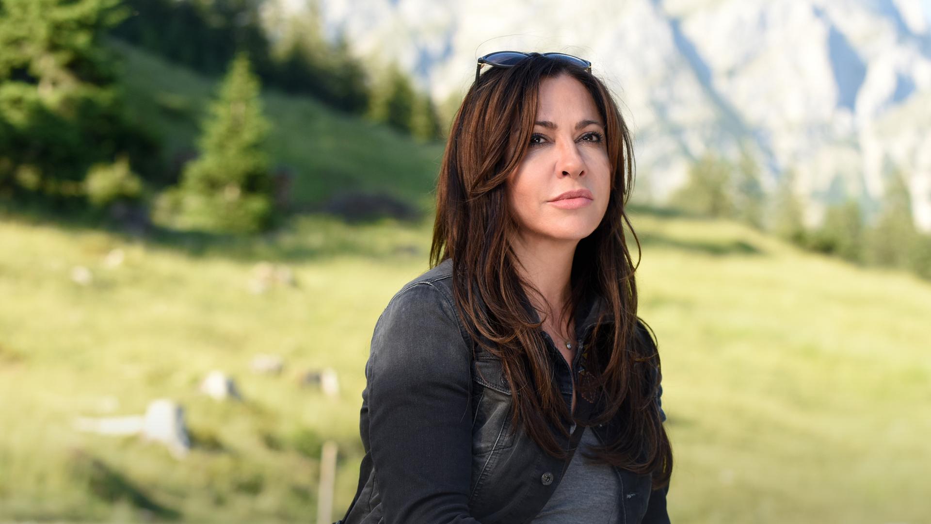 Simone Thomalla als Dorfhelferin Katja Baumann