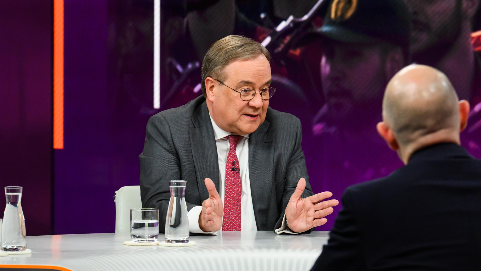 Armin Laschet bei Maybrit Illner