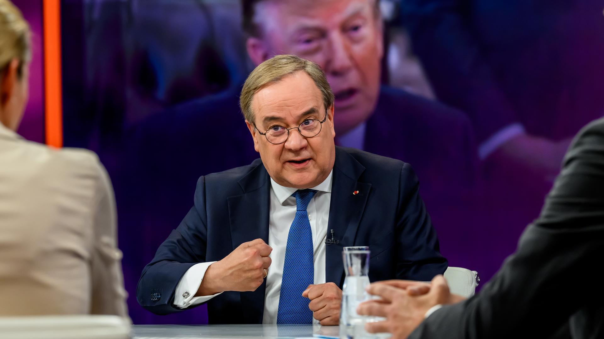 Armin Laschet bei Maybrit Illner