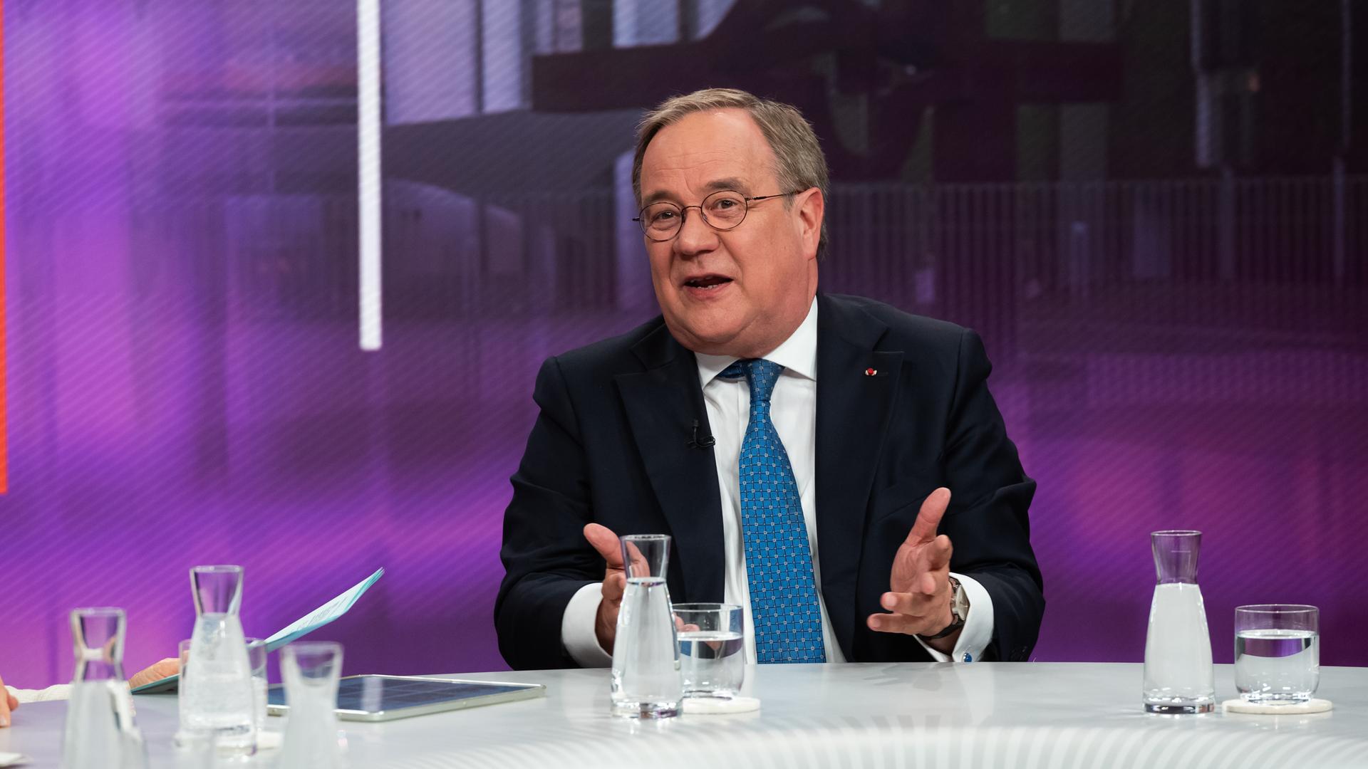 Armin Laschet bei "maybrit illner" am 23. Juli 2026