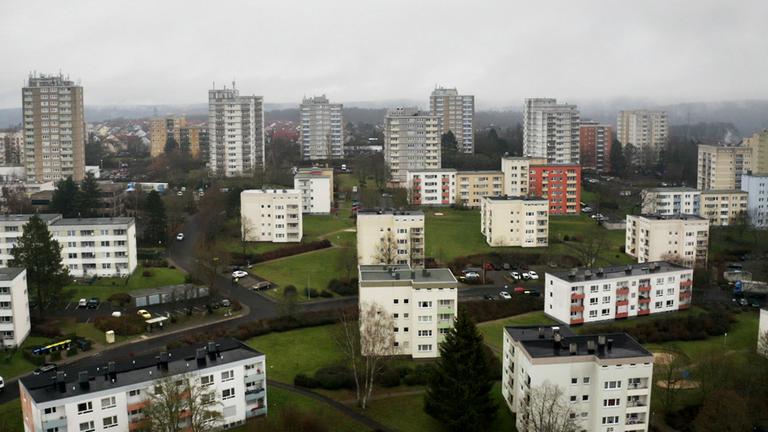 Blick auf die Hochhäuser vom Aschenberg.