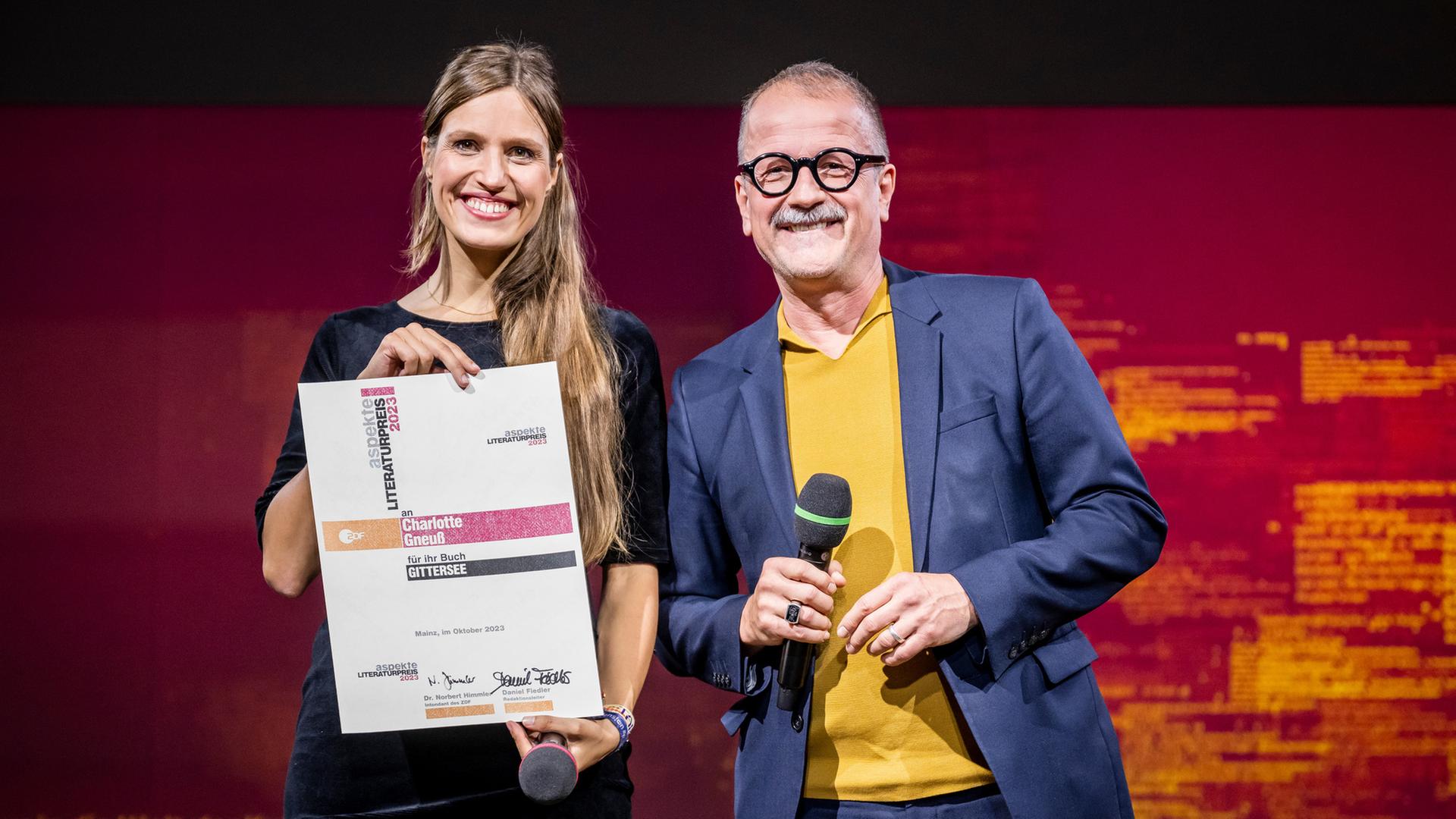 Charlotte Gneuß mit Daniel Fiedler, aspekte Redaktionsleiter