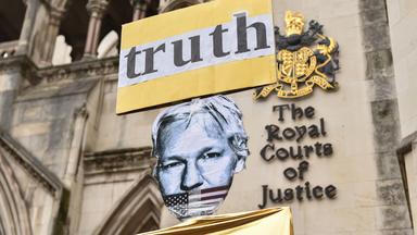 Kulturzeit - Der Fall Assange: Whistleblower Vor Gericht