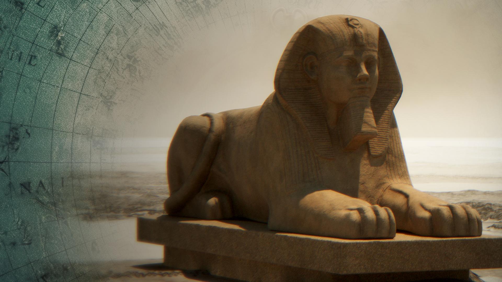 Montage: Ein Modell der Sphinx steht auf einer Landkarte, daneben ist eine alte Weltkarte angedeutet.