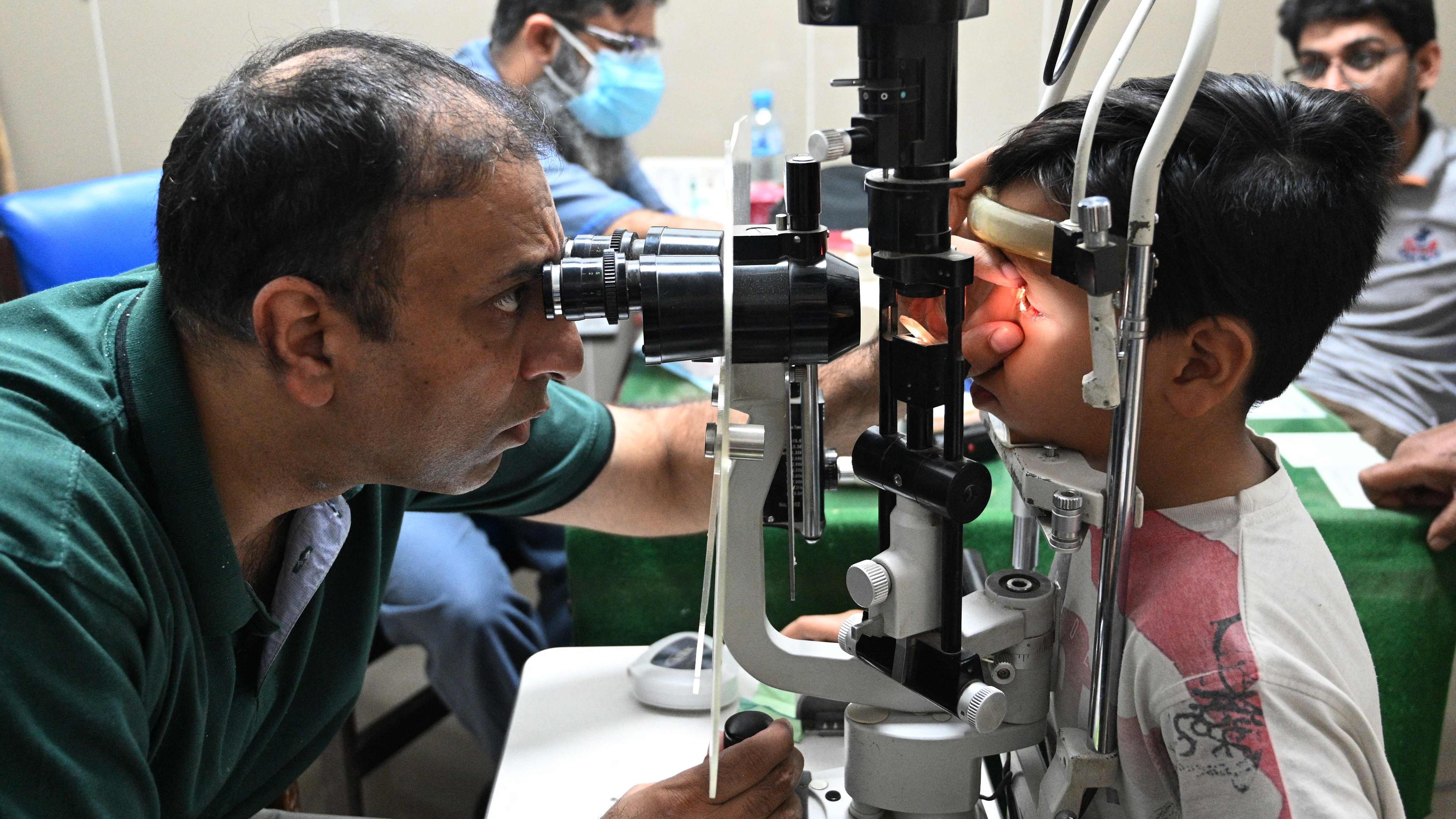 Augenuntersuchung in Rawalpindi