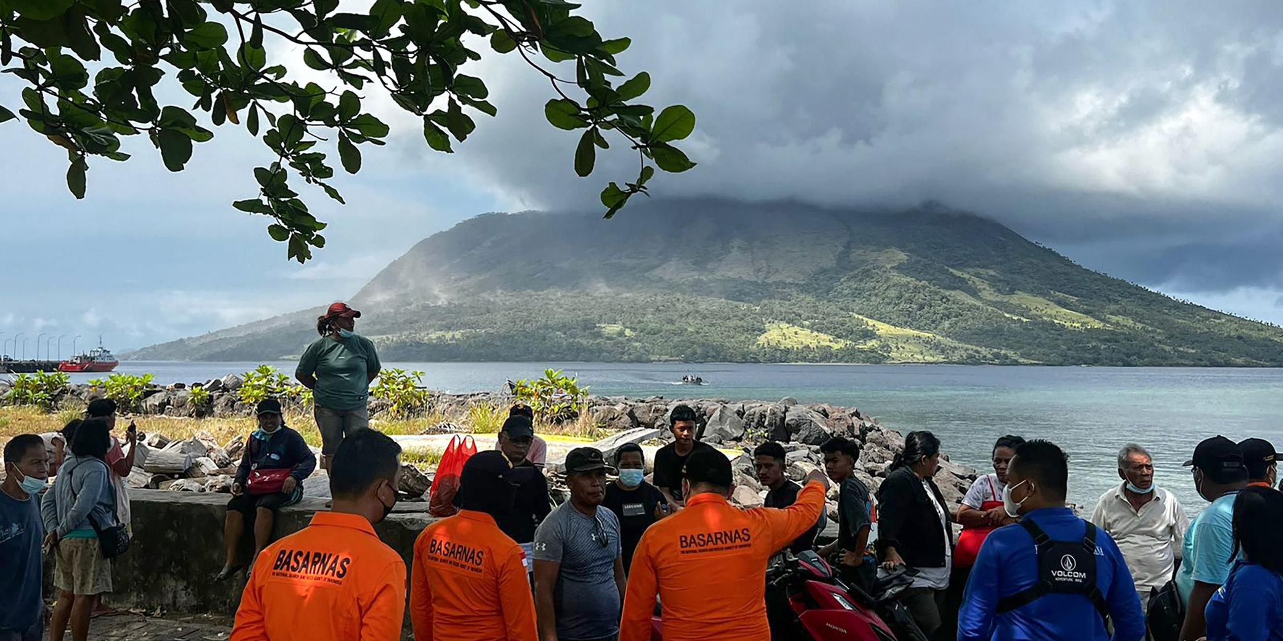 Ausbruch des Mount Ruang in Indonesien