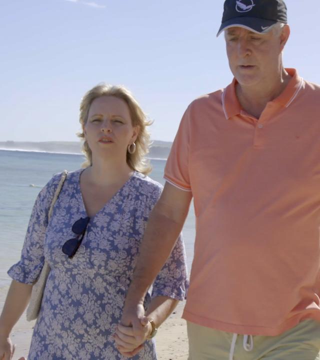 Katrin mit ihrem Mann auf Mauritius.
